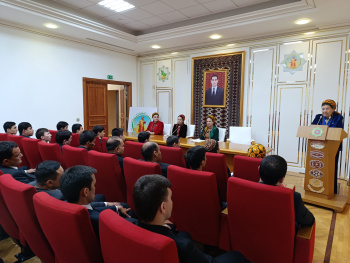 A literary evening was held at the «Turkmenaragatnashyk» agency in honor of the 300th anniversary of Magtymguly