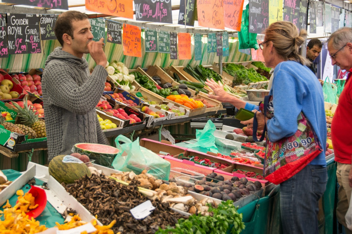  Bazar gözleginiň möhüm birlikleri hökmünde skrining we sarp edijiler barada gözlegleri